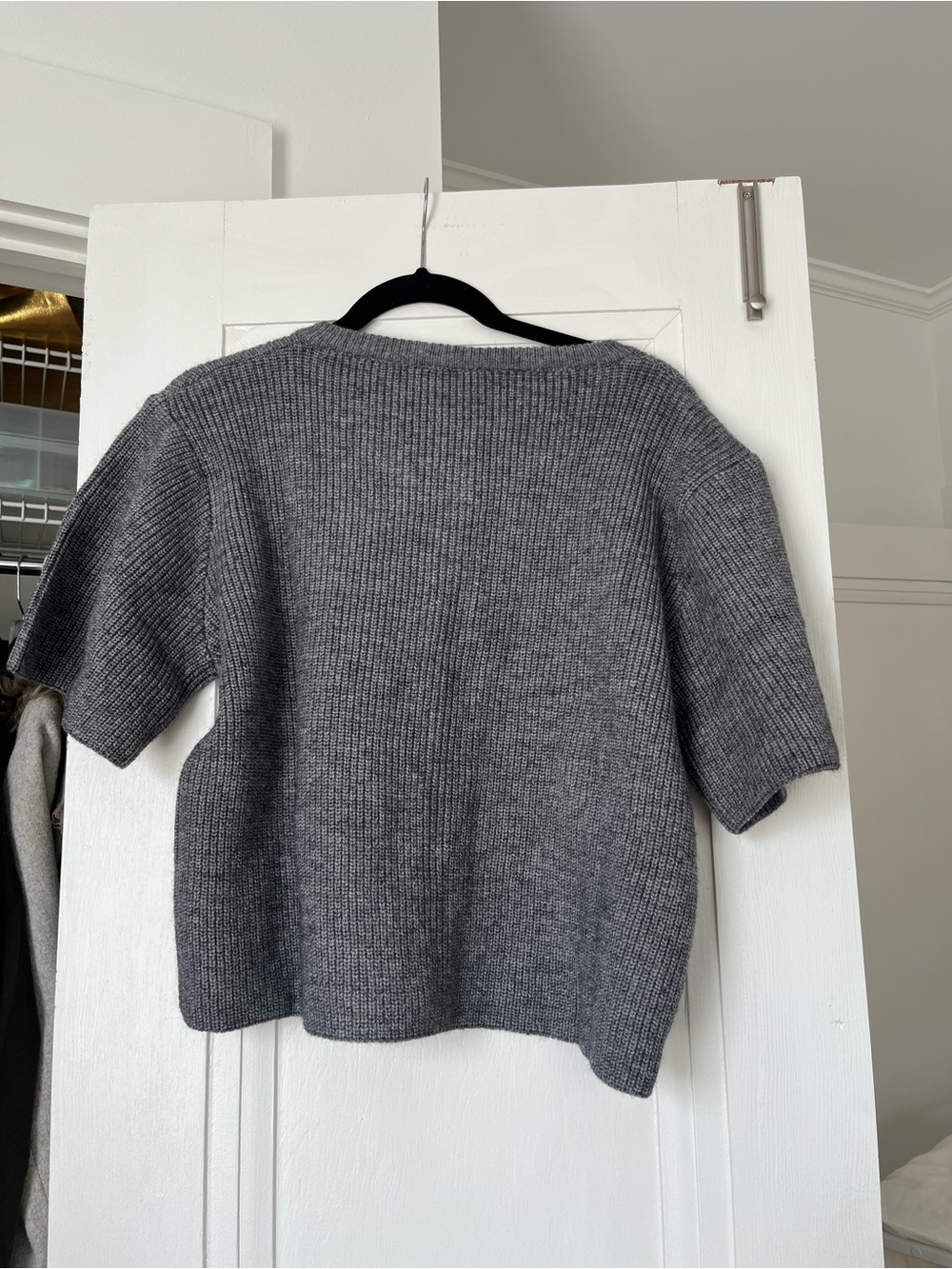 Amazon Gray Ribbed Short-Sleeve Button-Front Cardigan - Picture 2 of 3